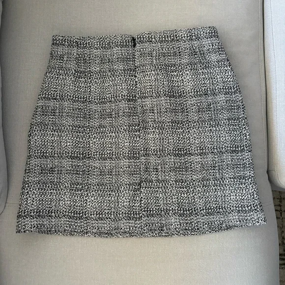 Aritzia Babaton Kinsley Tweed Mini Skirt - Picture 4 of 6